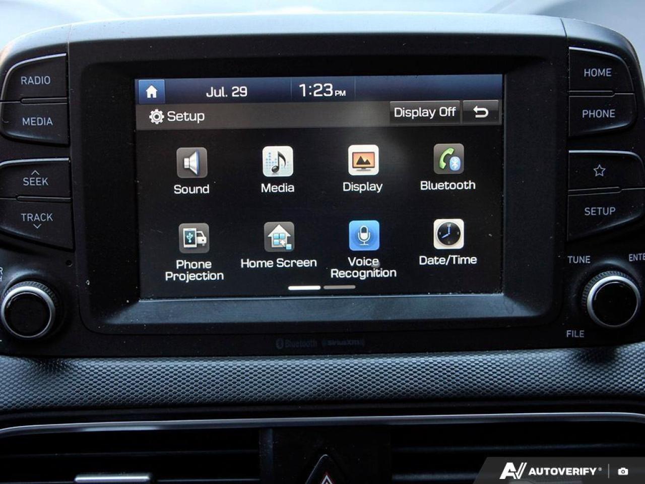 2020 Hyundai KONA 1.6T Trend w/Two-Tone Roof 4dr All-Wheel Drive Photo