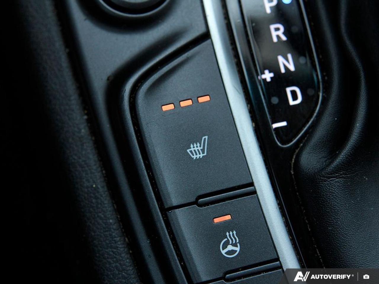 2020 Hyundai KONA 1.6T Trend w/Two-Tone Roof 4dr All-Wheel Drive Photo