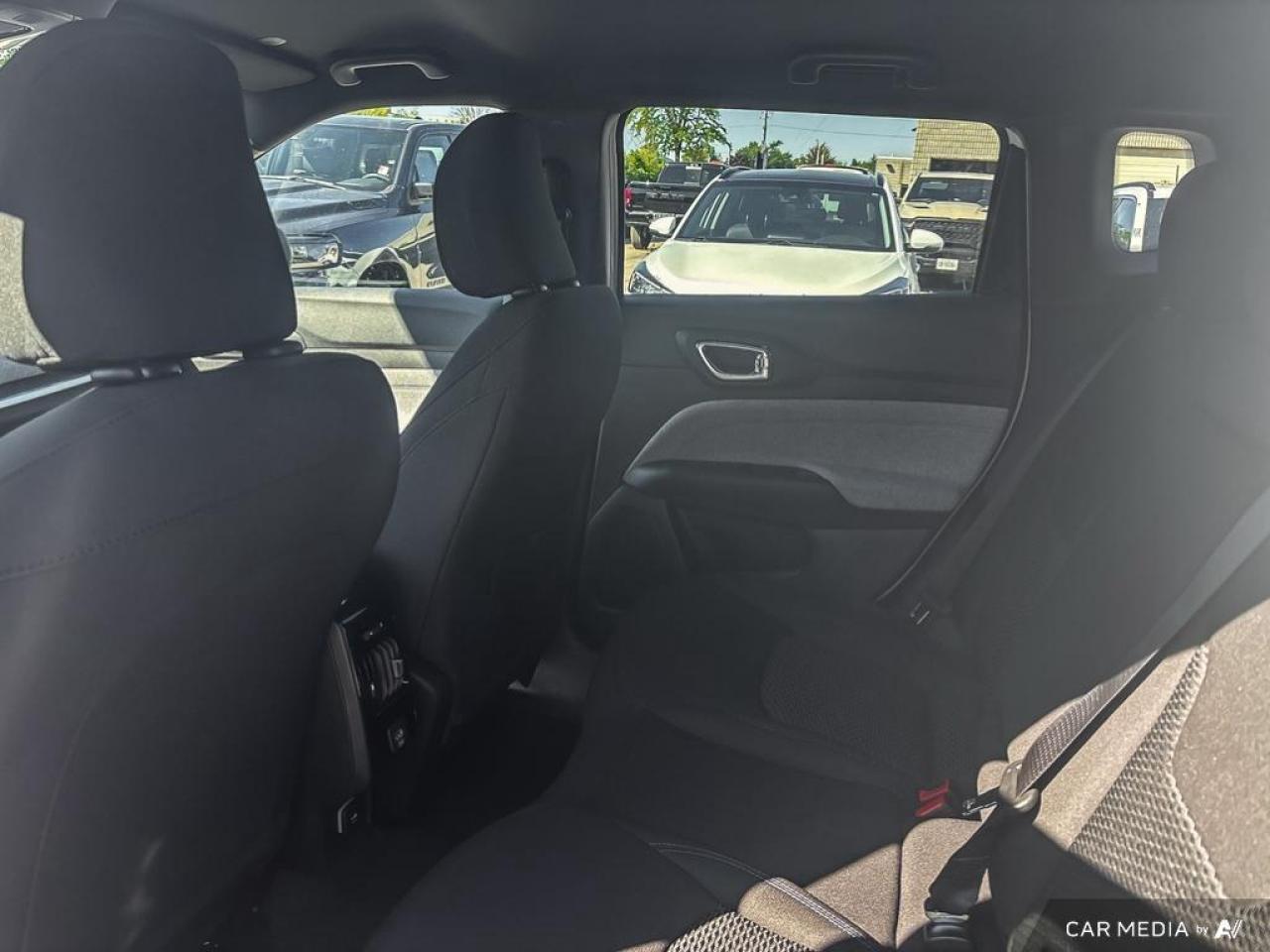 2025 Jeep Compass Sport 4dr 4x4 Photo