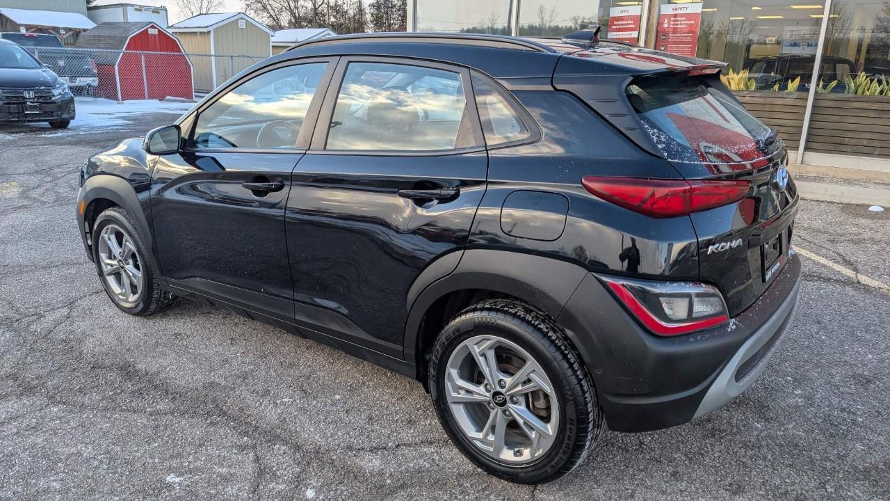 2023 Hyundai KONA 2.0L Preferred 4dr All-Wheel Drive Photo2