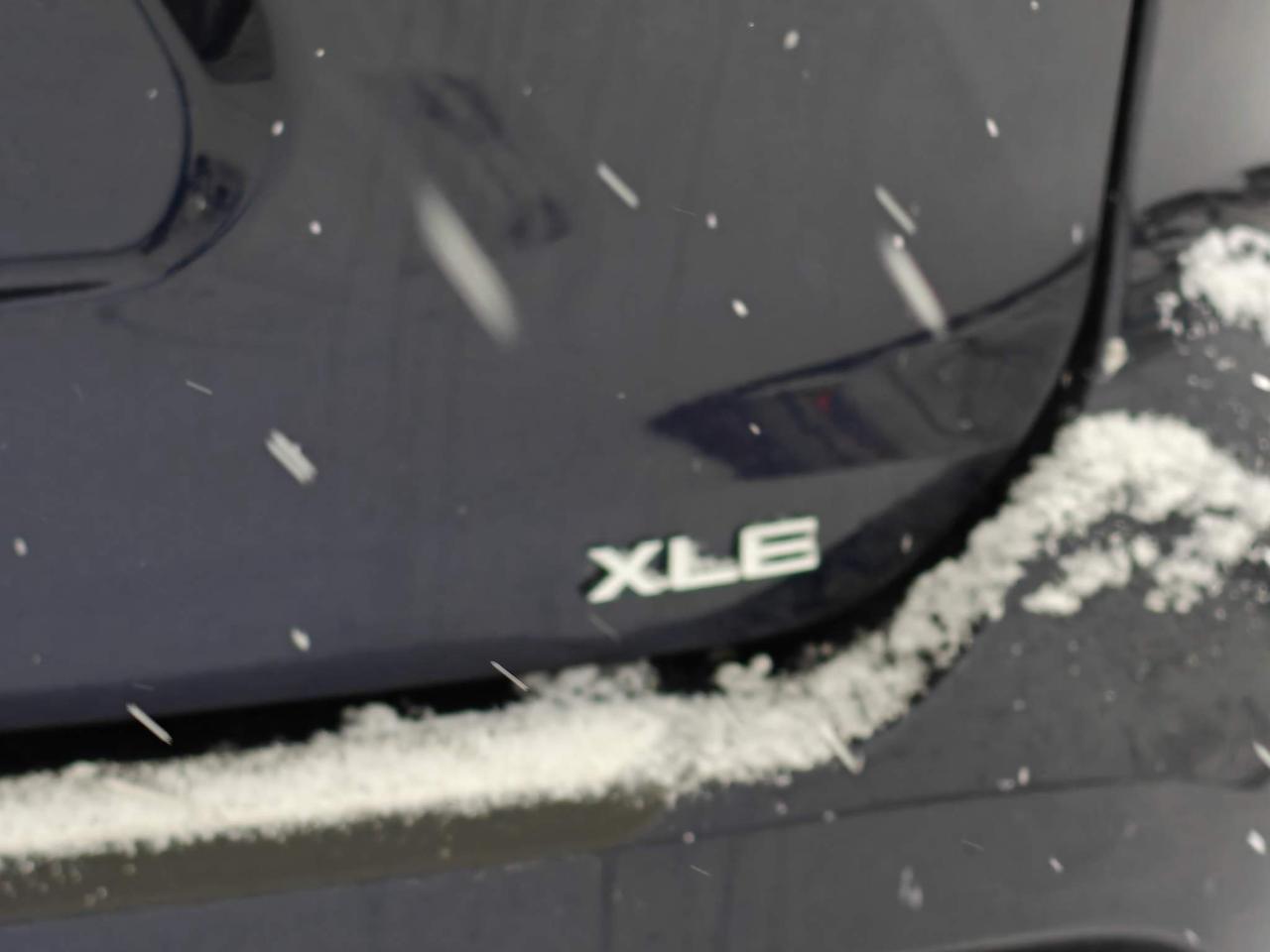 2022 Toyota Highlander Hybrid XLE 4dr All-Wheel Drive Photo