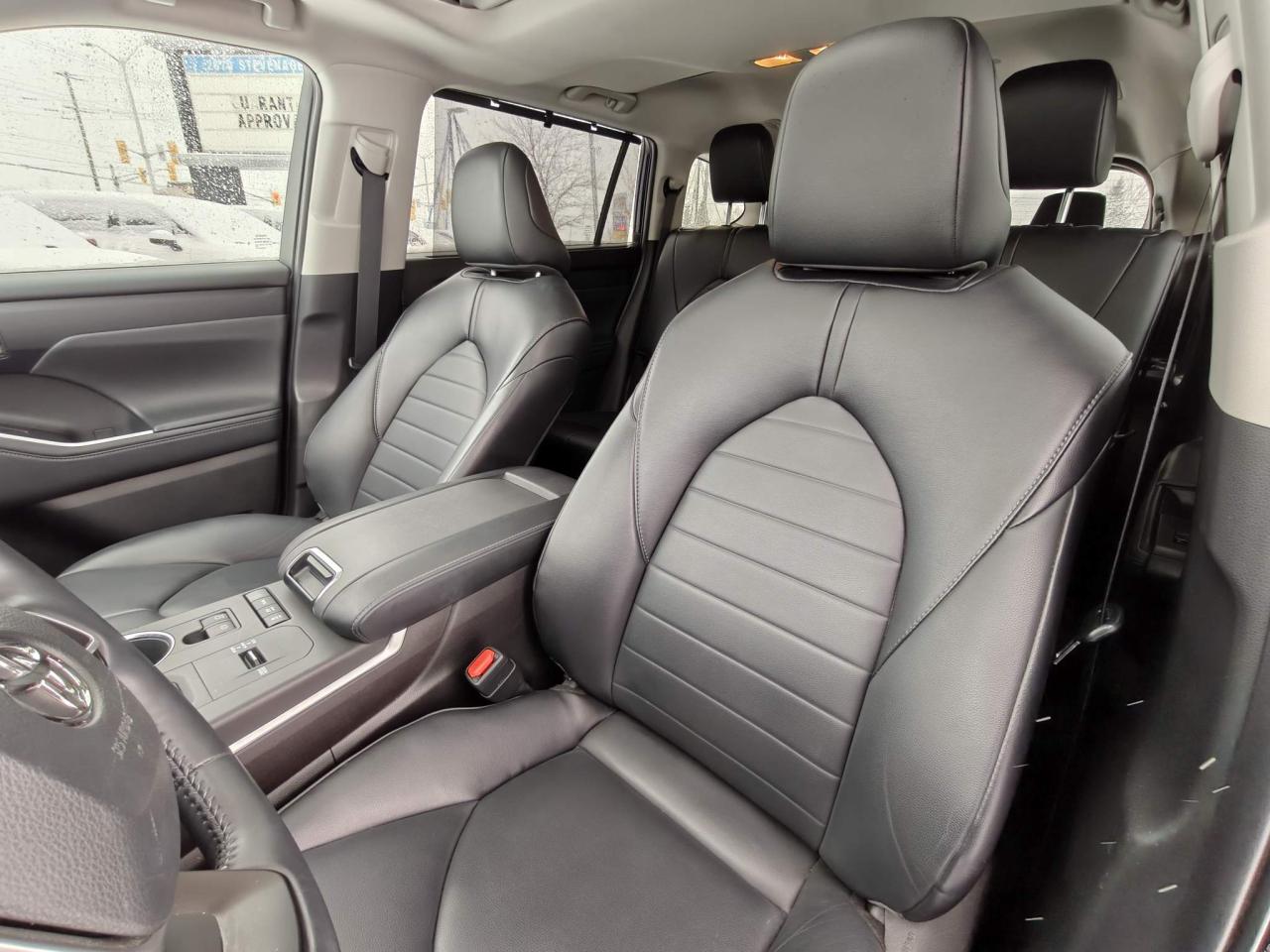 2022 Toyota Highlander Hybrid XLE 4dr All-Wheel Drive Photo