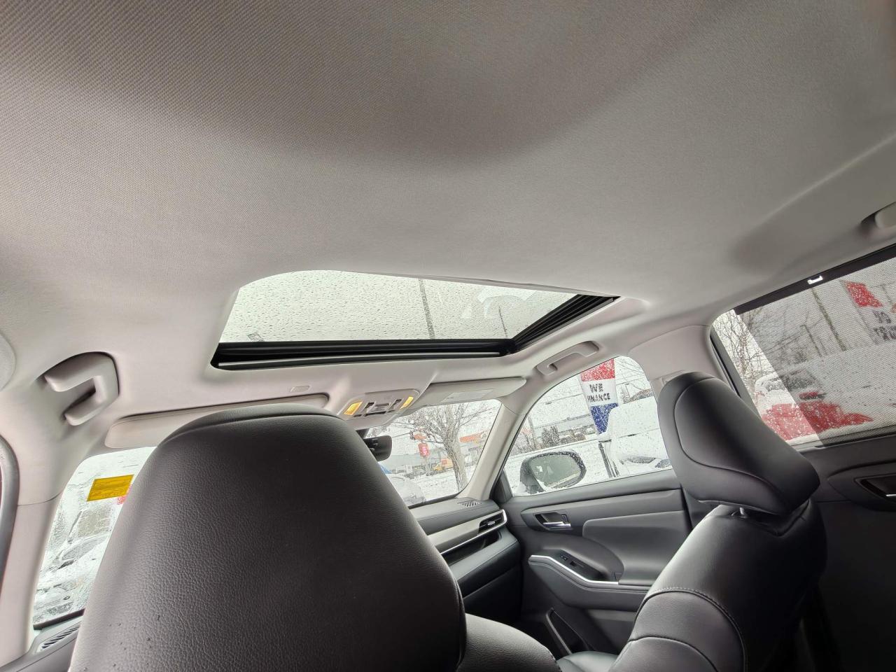 2022 Toyota Highlander Hybrid XLE 4dr All-Wheel Drive Photo