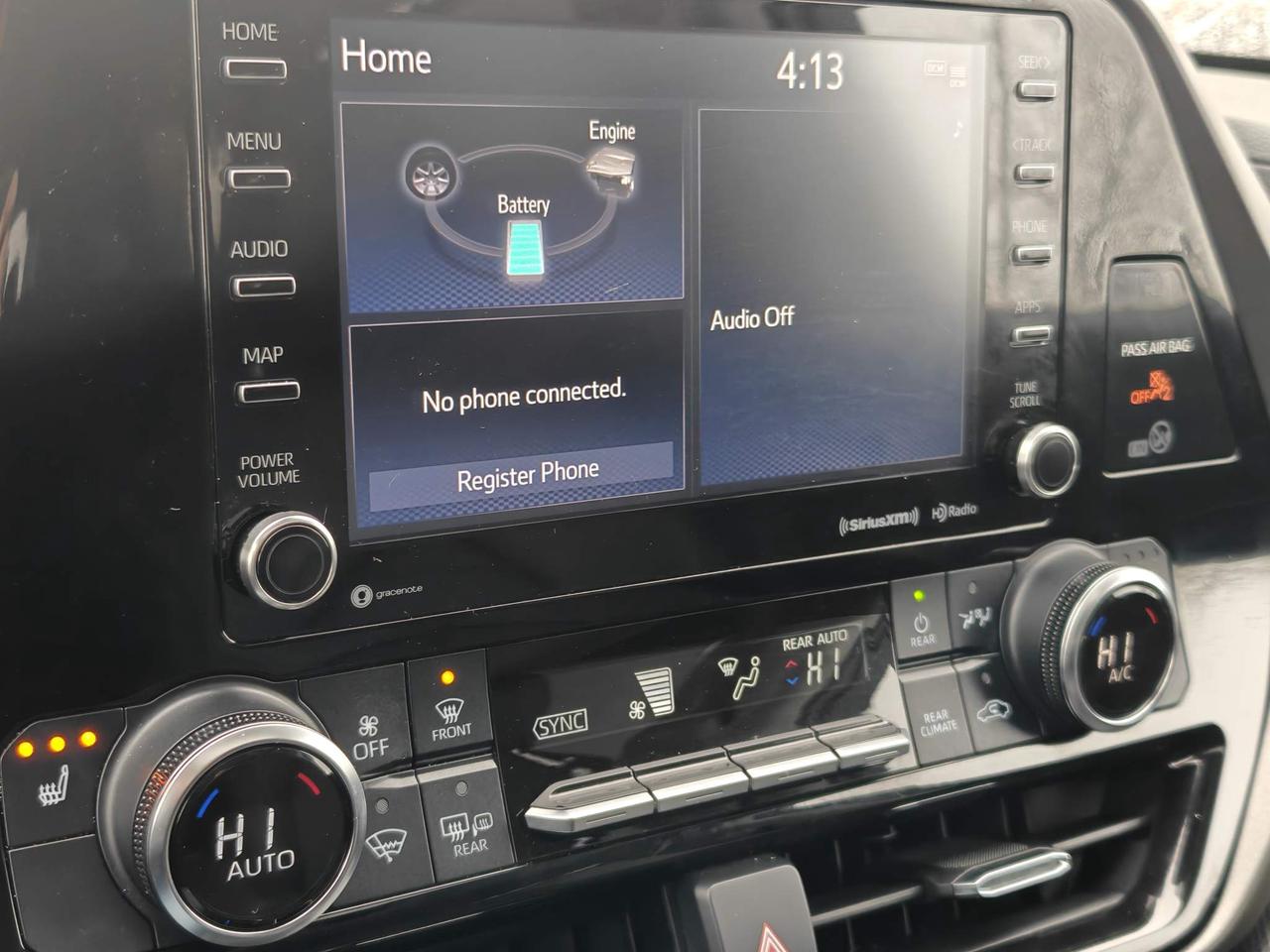 2022 Toyota Highlander Hybrid XLE 4dr All-Wheel Drive Photo