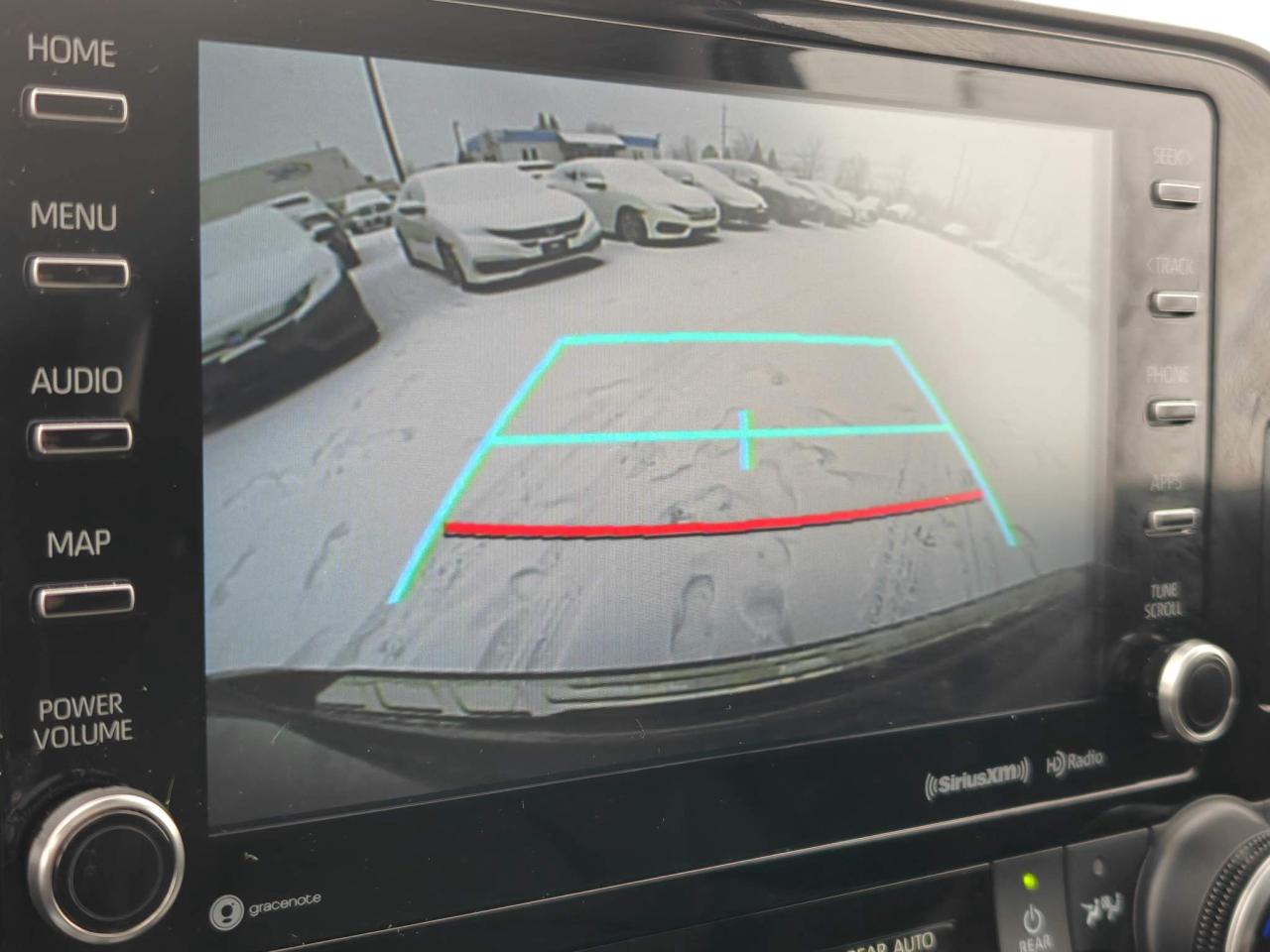 2022 Toyota Highlander Hybrid XLE 4dr All-Wheel Drive Photo