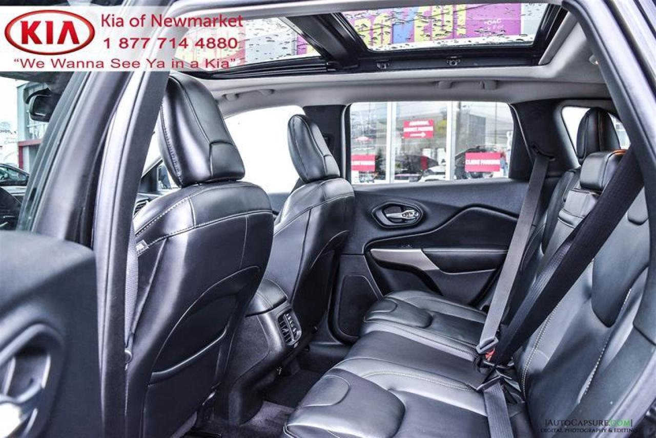 2017 Jeep Cherokee Limited 4dr 4x4 Photo