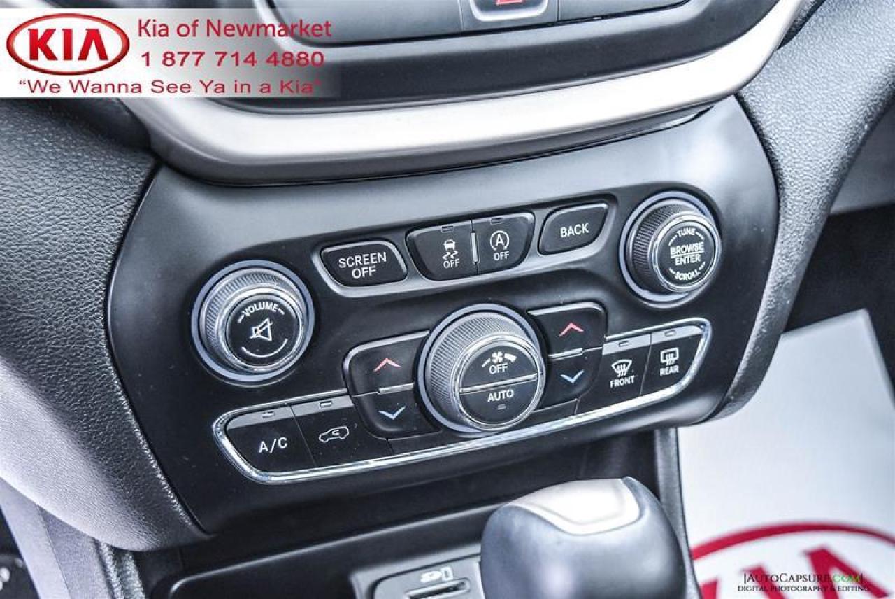 2017 Jeep Cherokee Limited 4dr 4x4 Photo