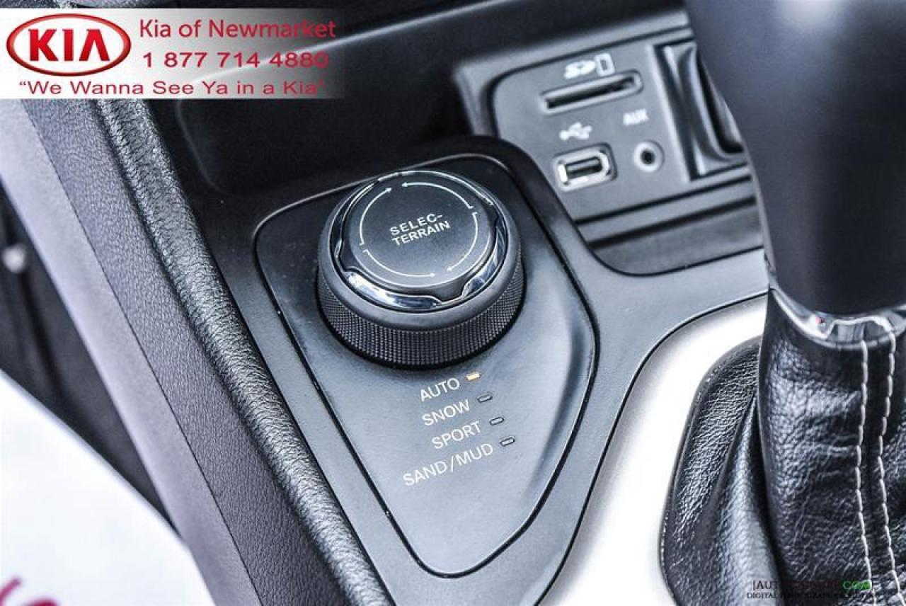 2017 Jeep Cherokee Limited 4dr 4x4 Photo