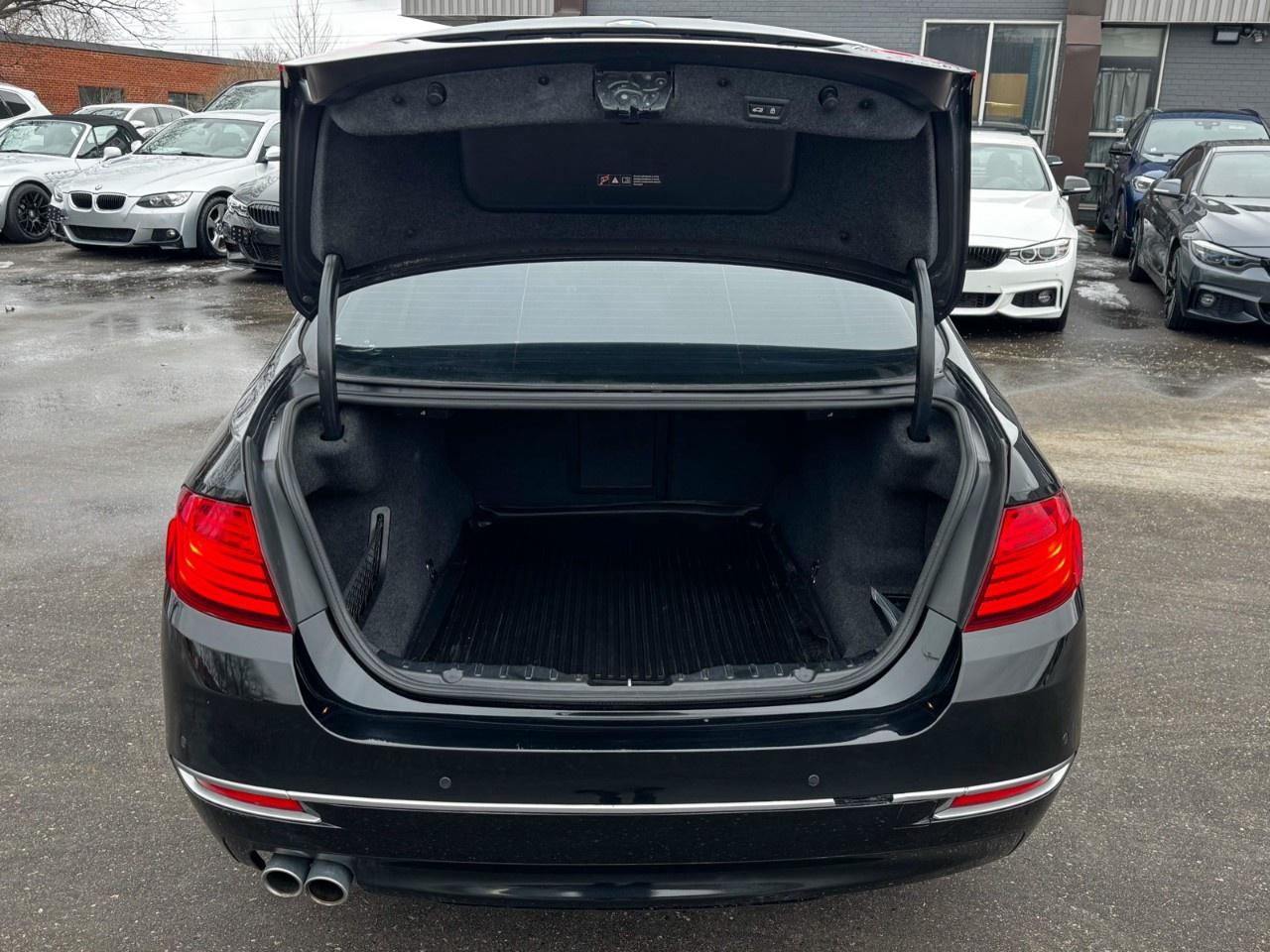 2014 BMW 5 Series 4dr Sdn 535d xDrive AWD Photo