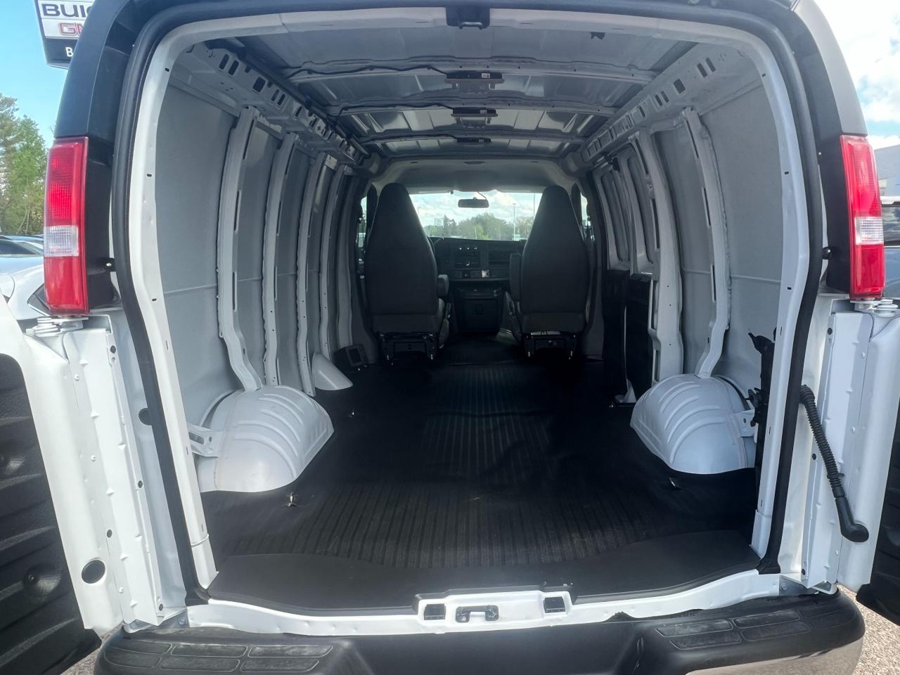 2025 GMC Savana 2500 Work Van Rear-Wheel Drive Cargo Van Photo