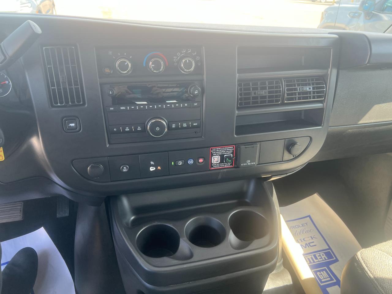 2025 GMC Savana 2500 Work Van Rear-Wheel Drive Cargo Van Photo