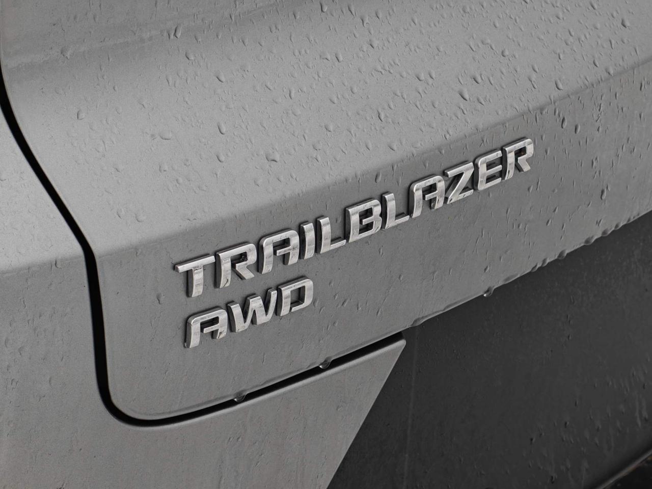 2024 Chevrolet TrailBlazer LT 4dr All-Wheel Drive Photo3