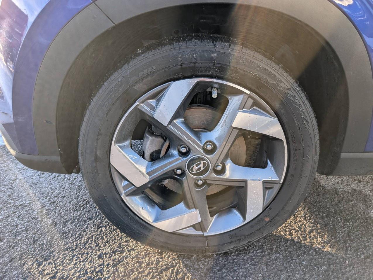 2021 Hyundai Venue Trend IVT Photo