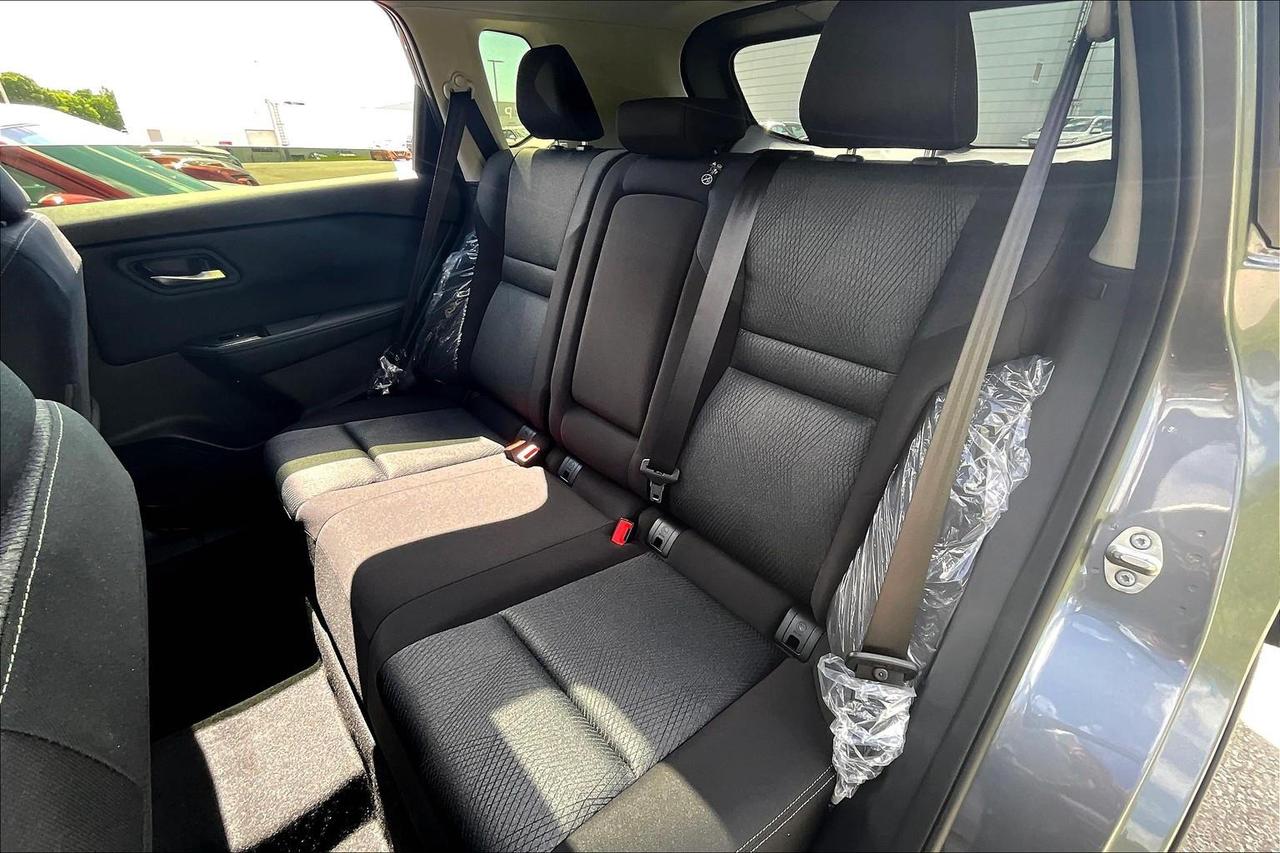 2025 Nissan Rogue SV Moonroof 4dr All-Wheel Drive Sport Utility Photo