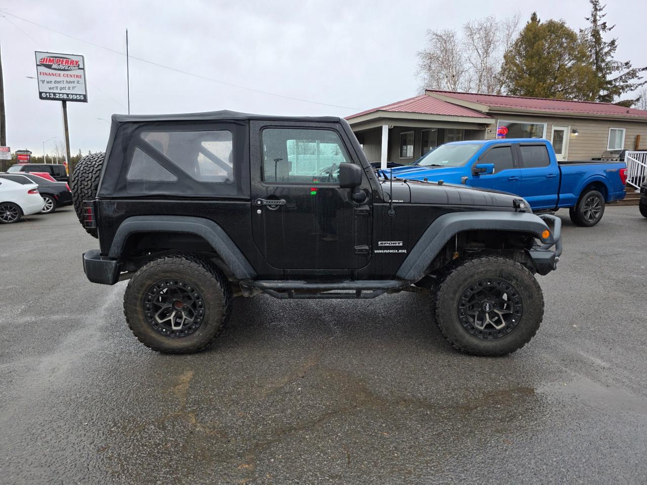 2017 Jeep Wrangler Sport 2dr 4x4 Photo