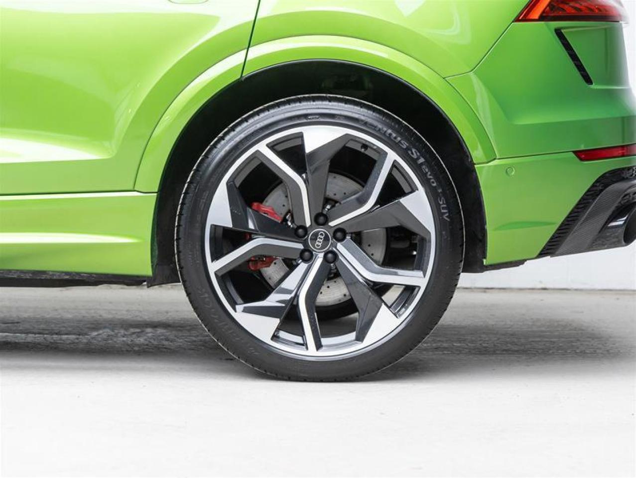 2021 Audi RS Q8  Photo