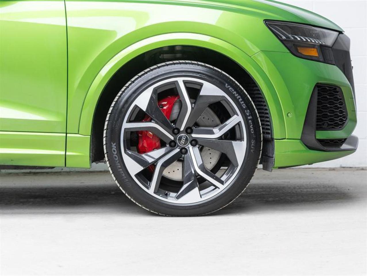 2021 Audi RS Q8  Photo