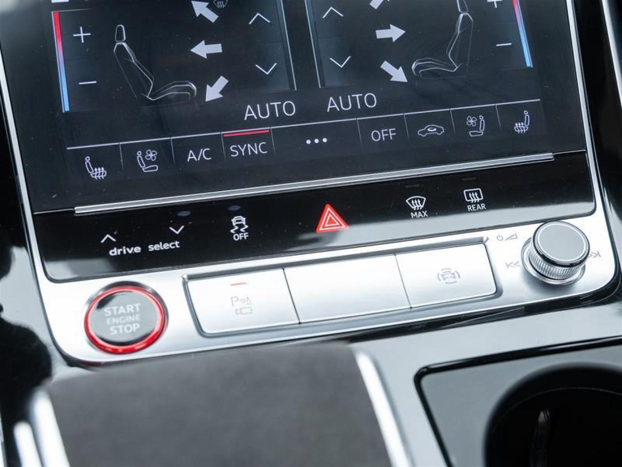 2021 Audi RS Q8  Photo