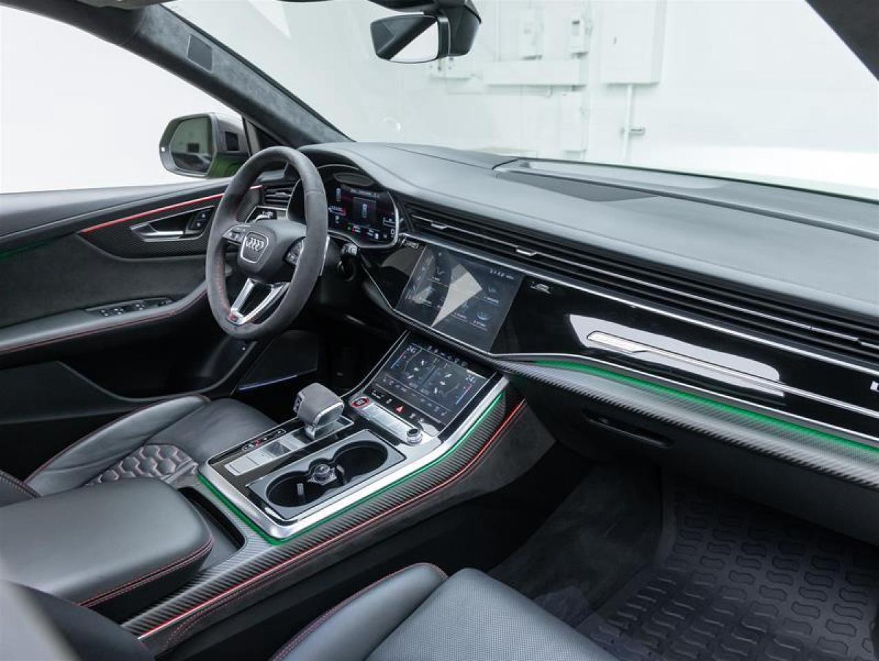 2021 Audi RS Q8  Photo