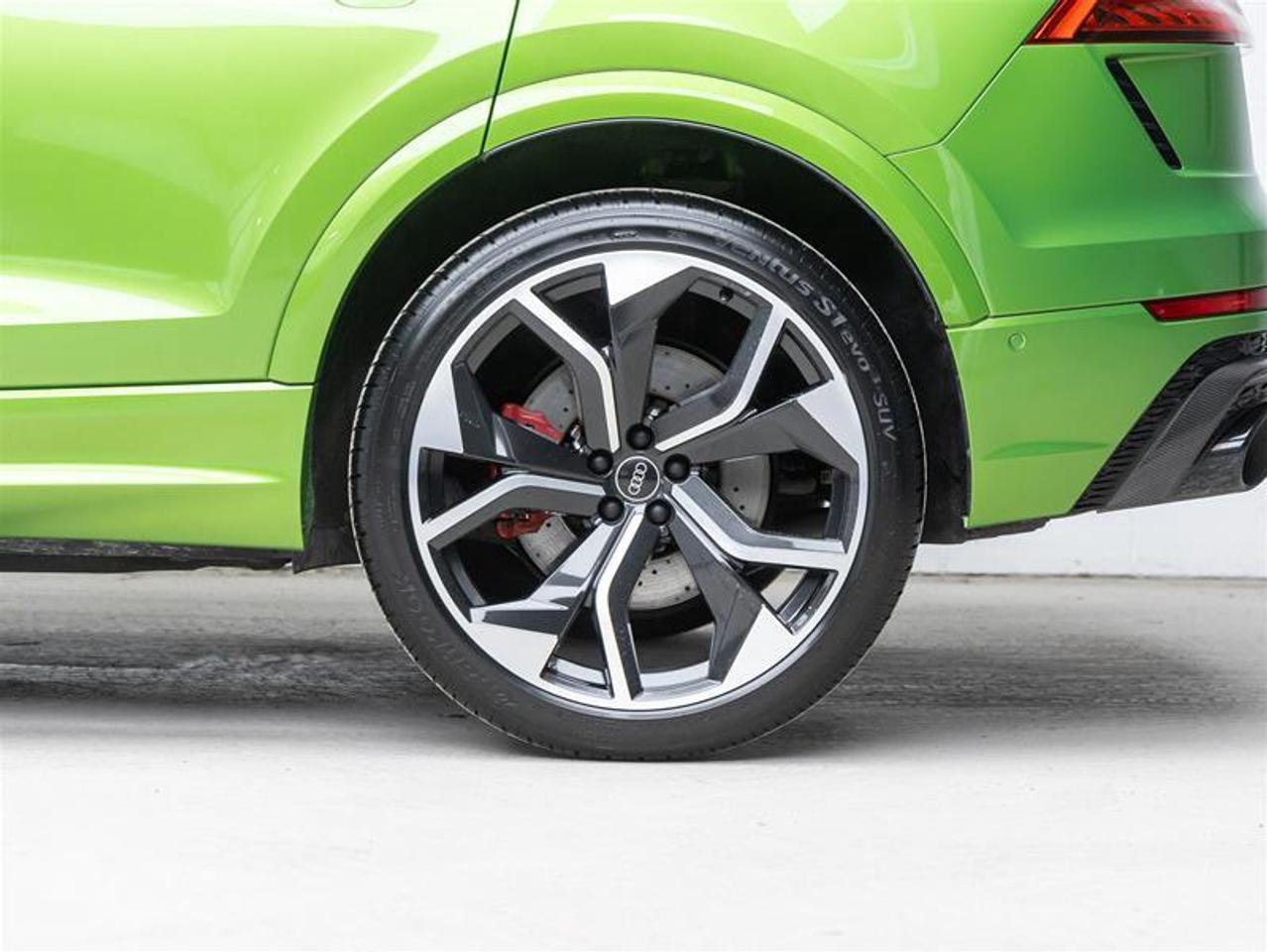2021 Audi RS Q8  Photo