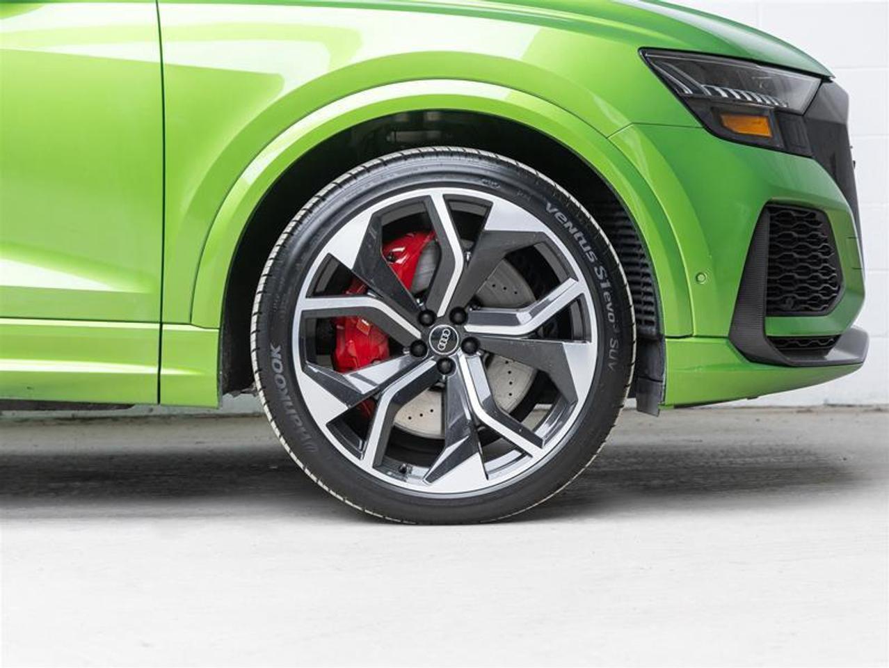 2021 Audi RS Q8  Photo