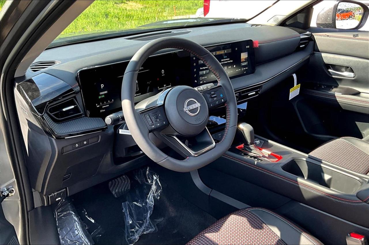 2025 Nissan Kicks SR 4dr All-Wheel Drive Photo