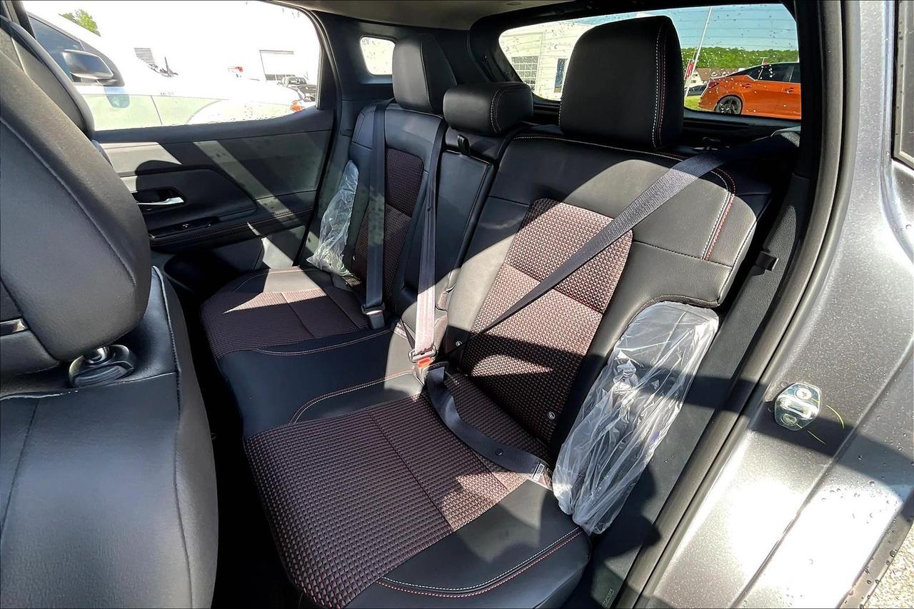 2025 Nissan Kicks SR 4dr All-Wheel Drive Photo