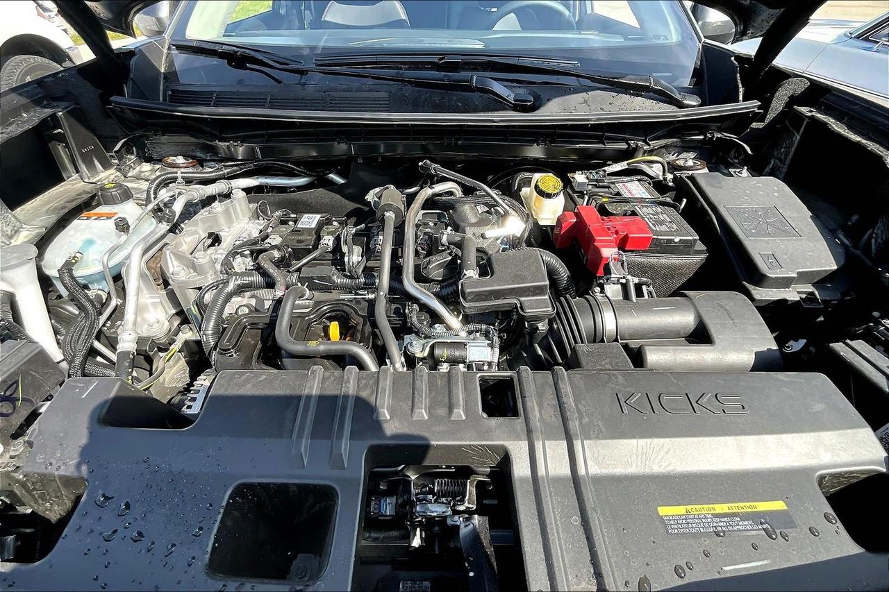 2025 Nissan Kicks SR 4dr All-Wheel Drive Photo