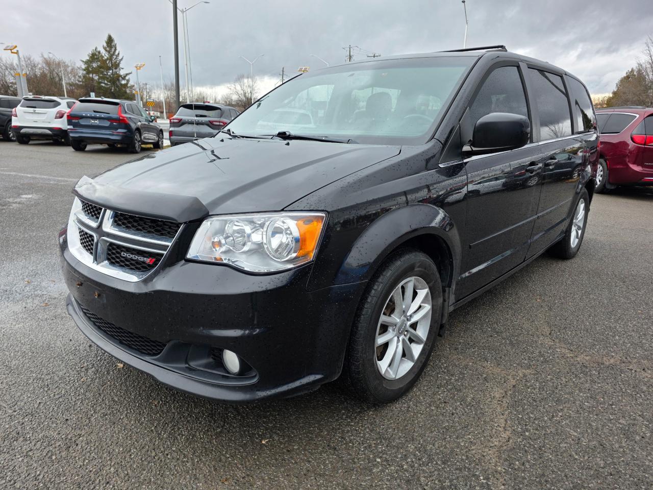 2016 Dodge Grand Caravan SE/SXT Passenger Van Photo