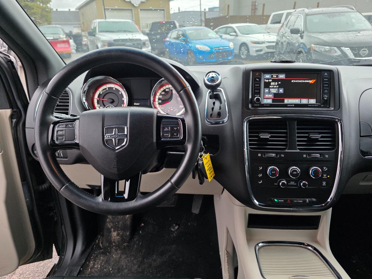 2016 Dodge Grand Caravan SE/SXT Passenger Van Photo