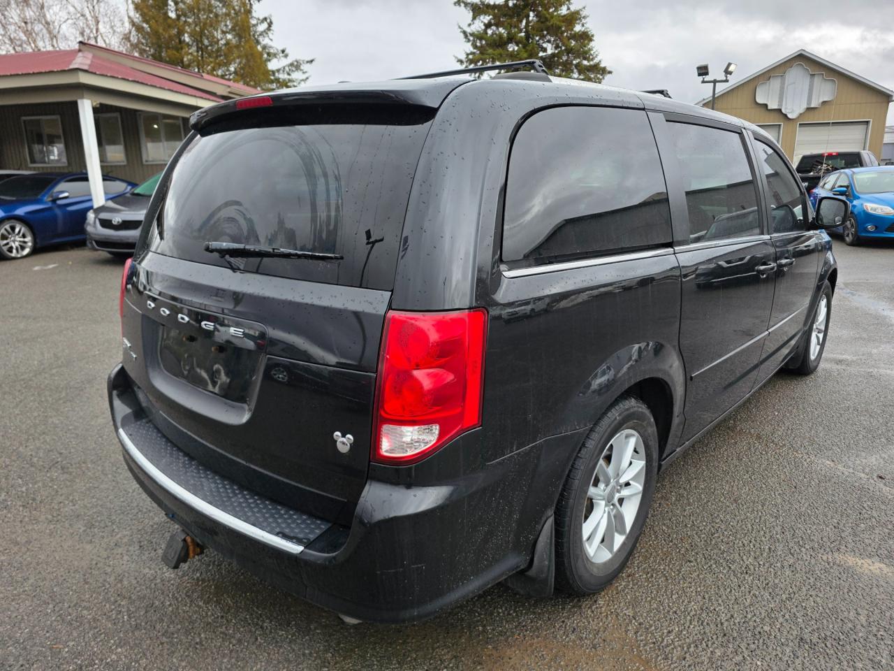 2016 Dodge Grand Caravan SE/SXT Passenger Van Photo
