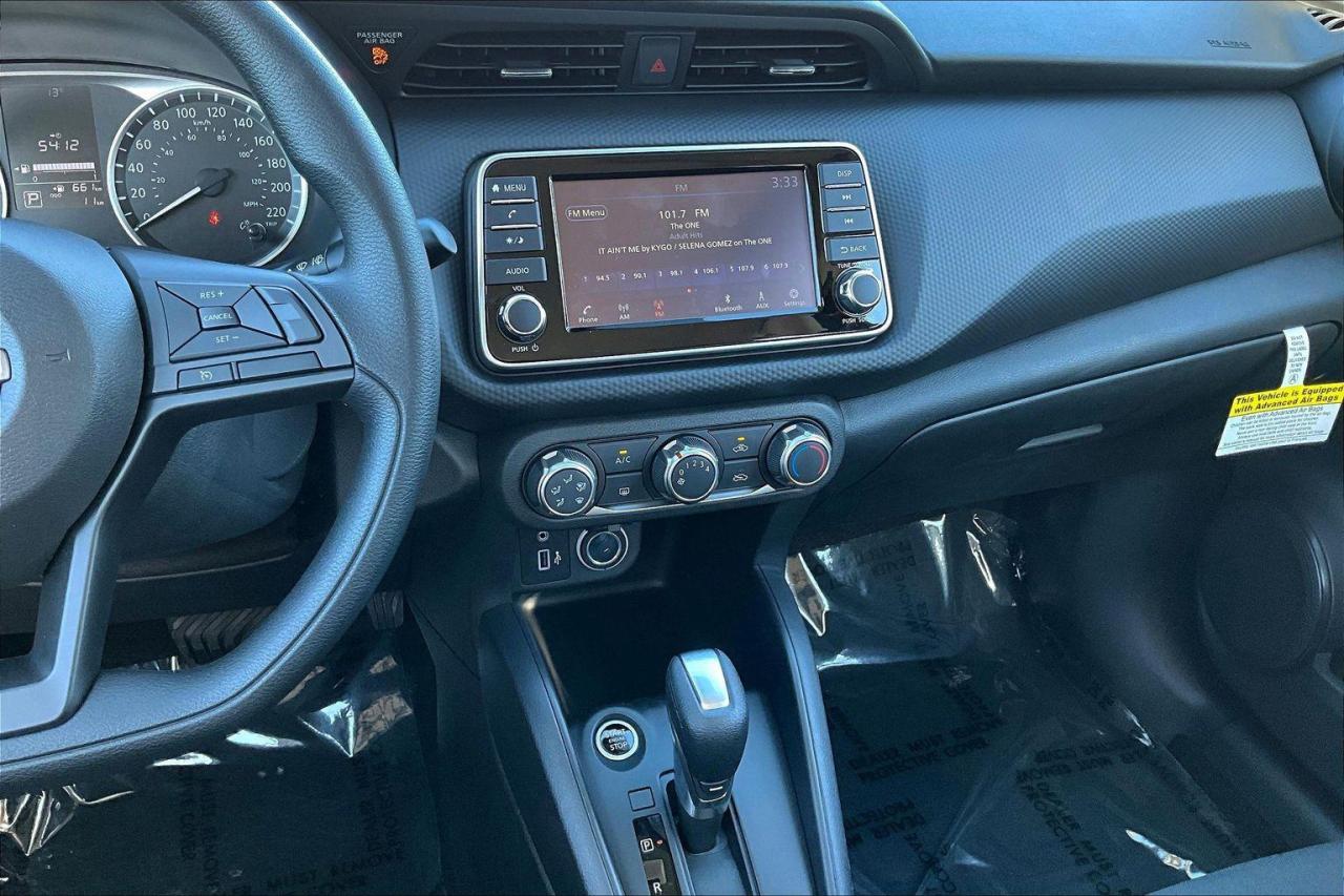 2025 Nissan Kicks Play S 4dr Front-Wheel Drive Photo