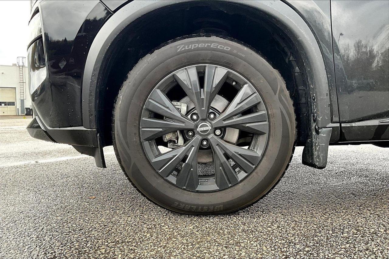 2023 Nissan Rogue SV Midnight Edition 4dr All-Wheel Drive Sport Utility Photo