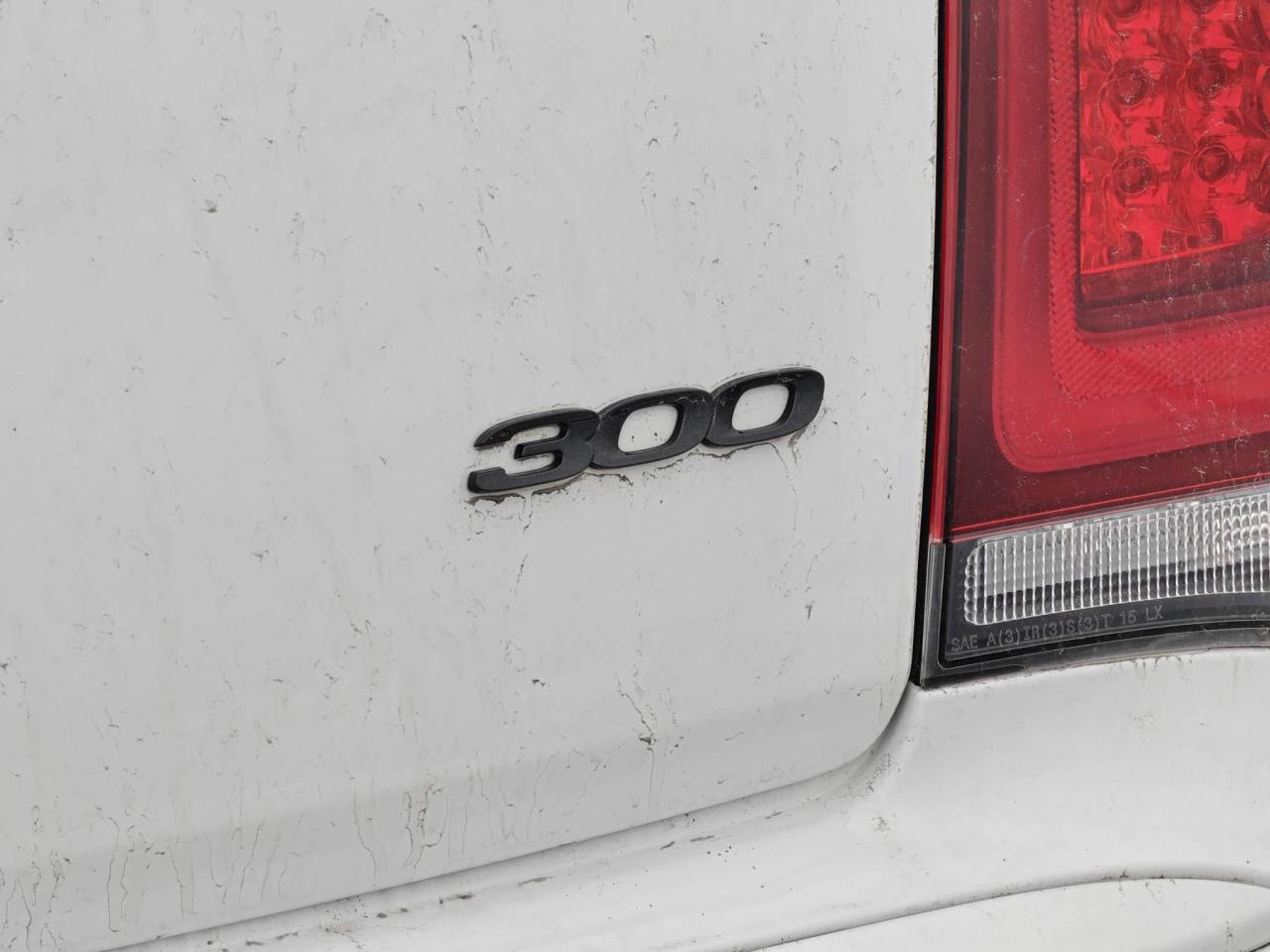 2022 Chrysler 300 Touring L 4dr Rear-Wheel Drive Sedan Photo