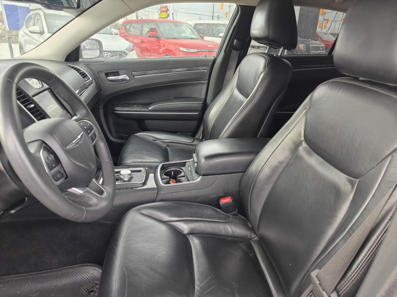 2022 Chrysler 300 Touring L 4dr Rear-Wheel Drive Sedan Photo