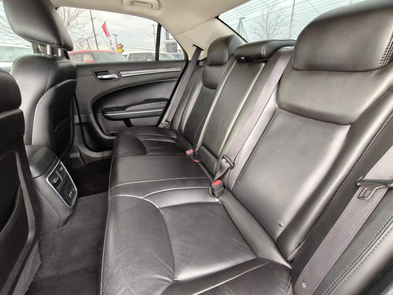 2022 Chrysler 300 Touring L 4dr Rear-Wheel Drive Sedan Photo