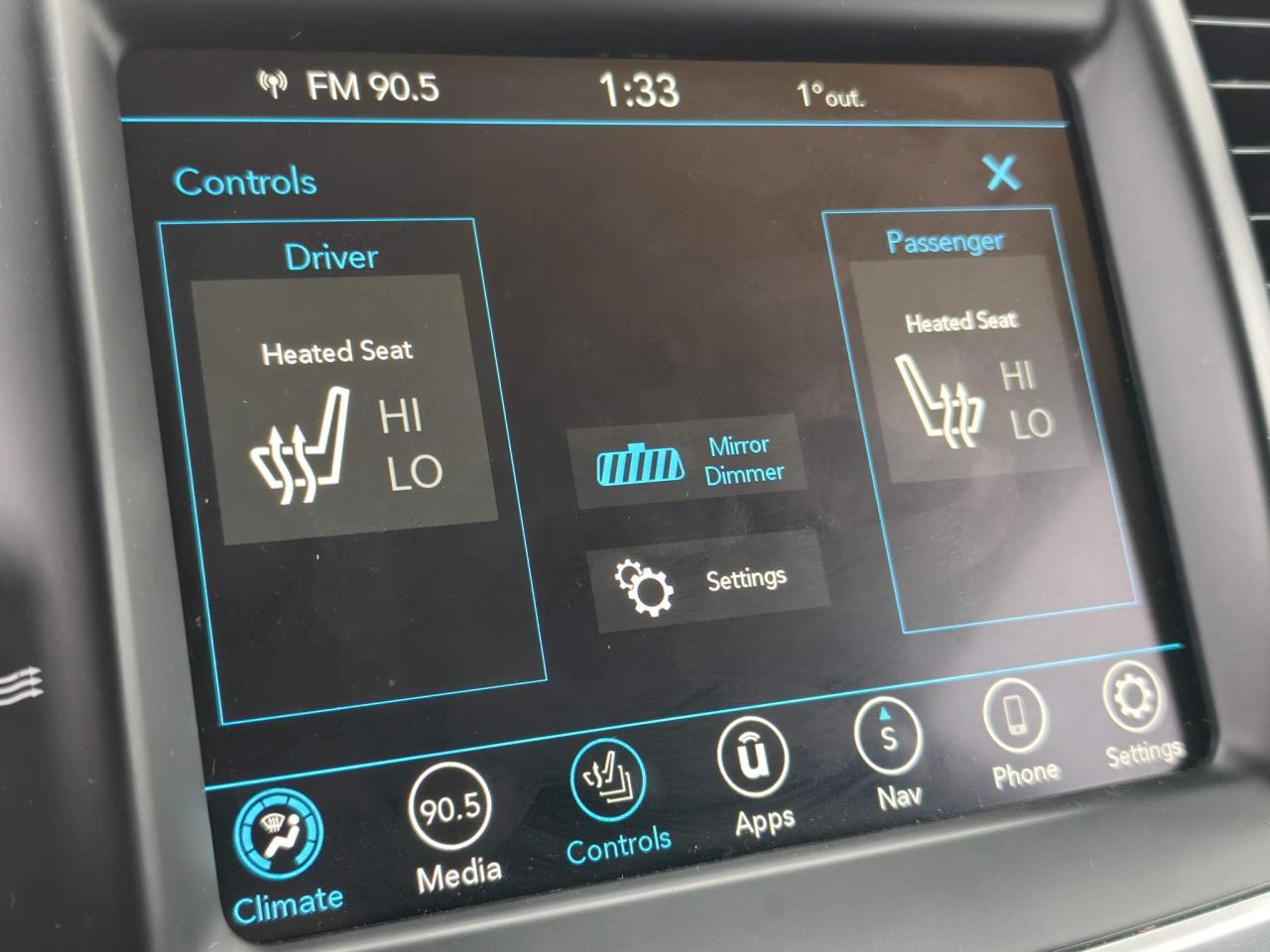 2022 Chrysler 300 Touring L 4dr Rear-Wheel Drive Sedan Photo