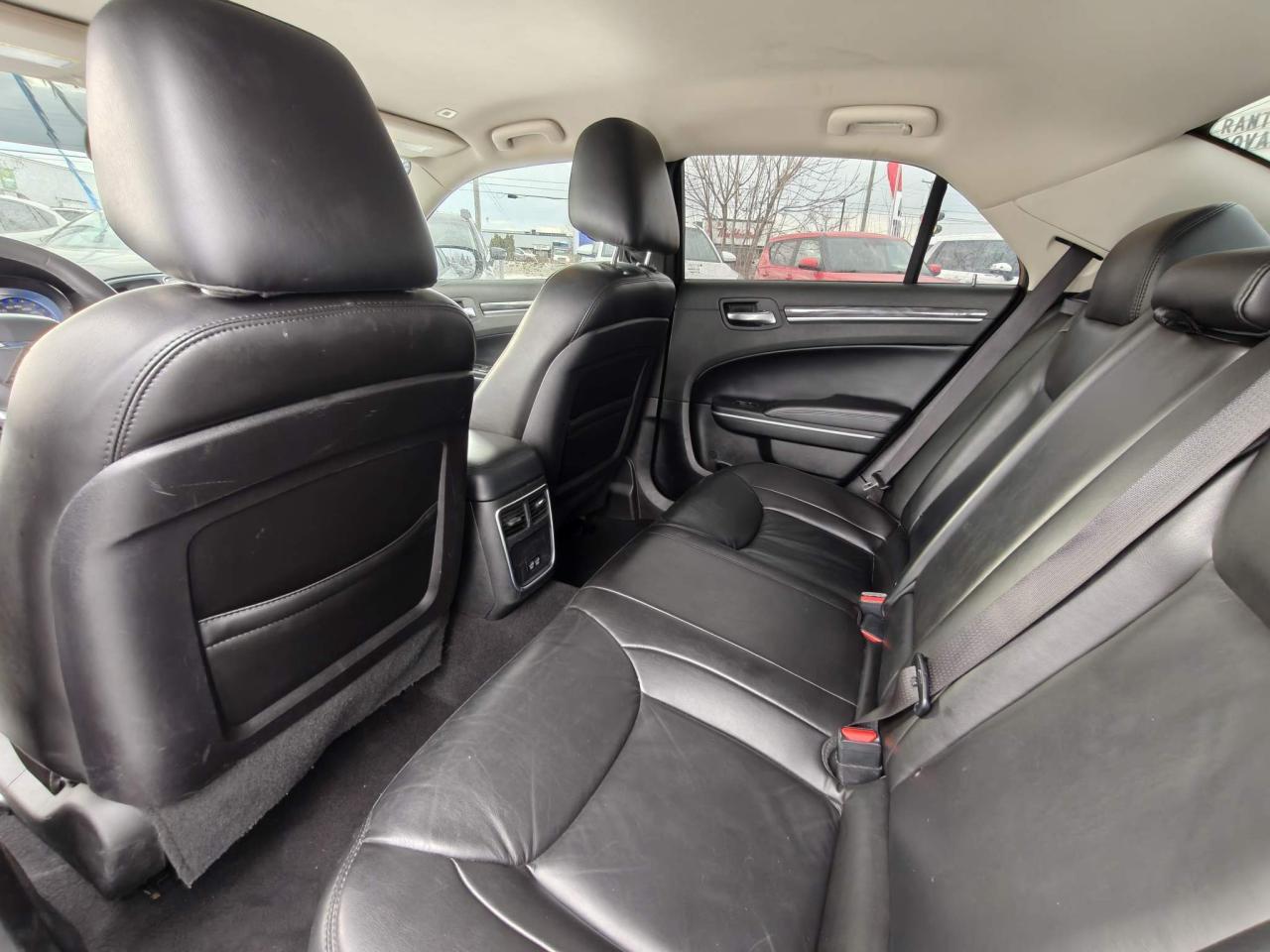 2022 Chrysler 300 Touring L 4dr Rear-Wheel Drive Sedan Photo