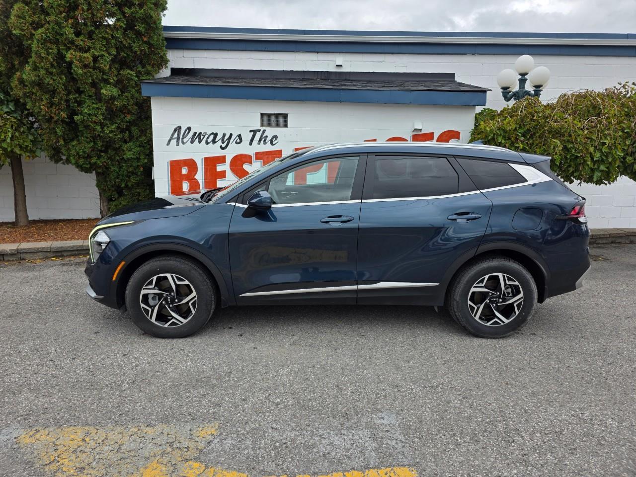 2024 Kia Sportage LX 4dr All-wheel Drive Photo4