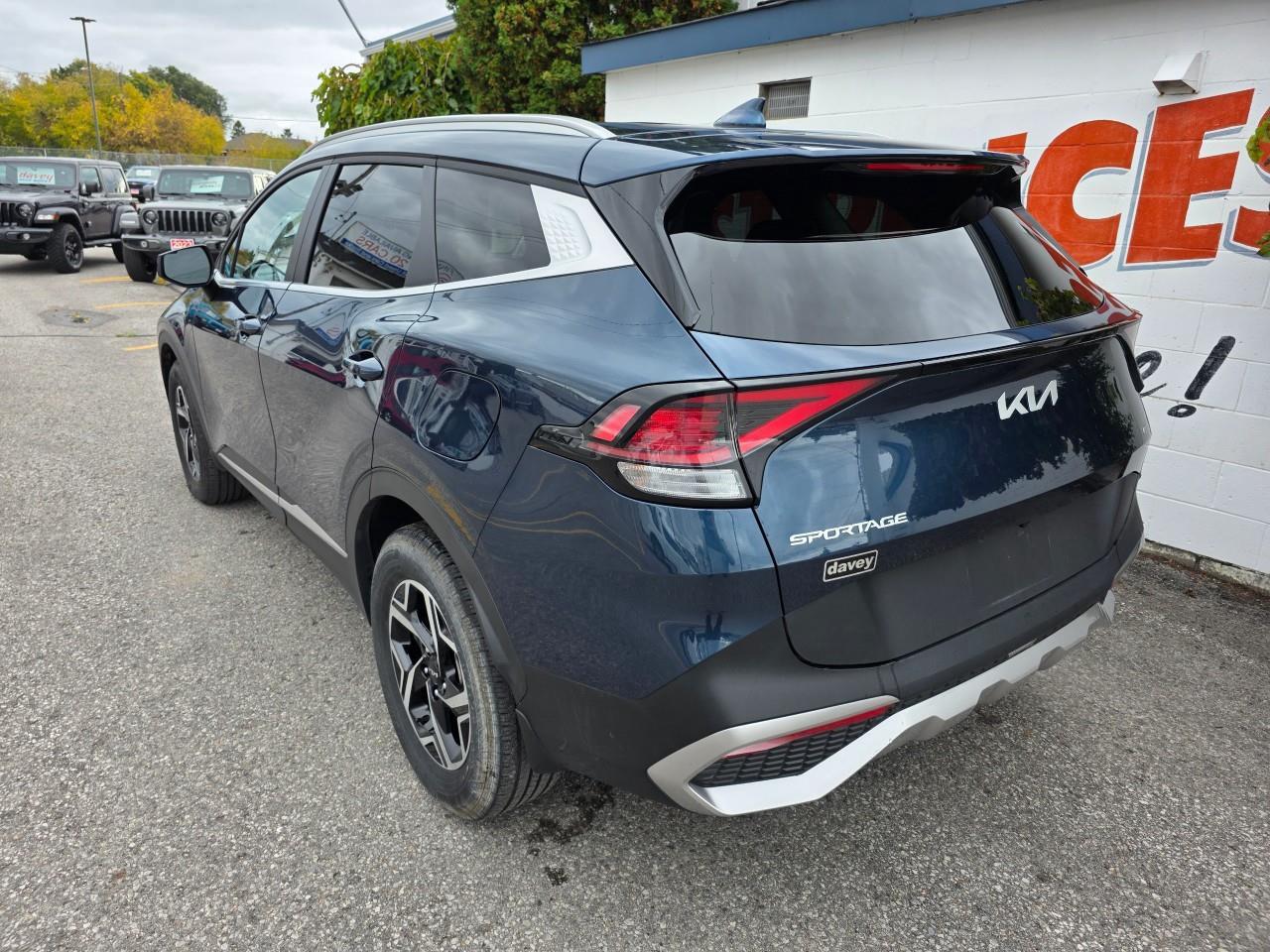 2024 Kia Sportage LX 4dr All-wheel Drive Photo