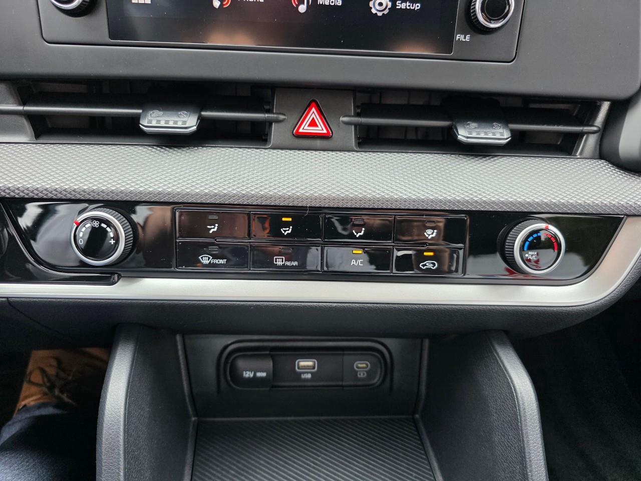 2024 Kia Sportage LX 4dr All-wheel Drive Photo