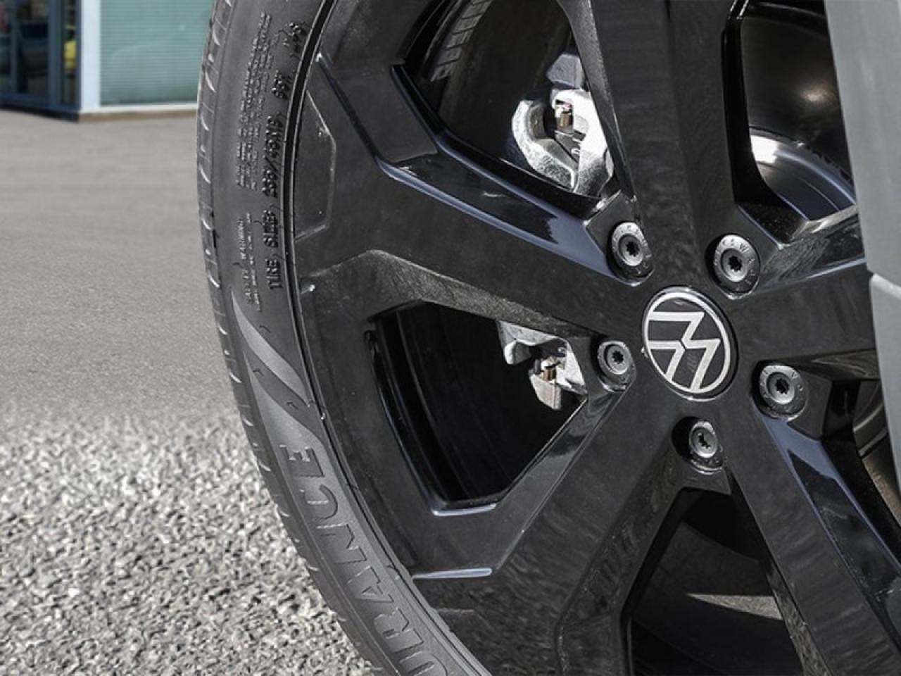 2026 Volkswagen Taos Comfortline Black Edition Photo4