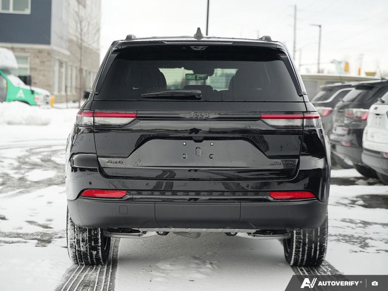 2025 Jeep Grand Cherokee Limited 4dr 4x4 Photo4