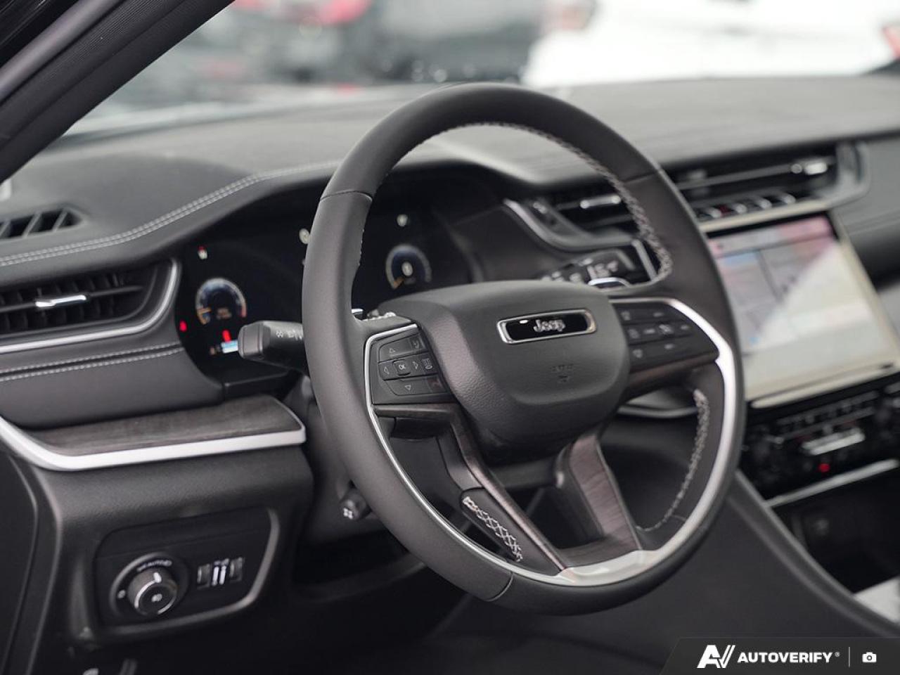 2025 Jeep Grand Cherokee Limited 4dr 4x4 Photo