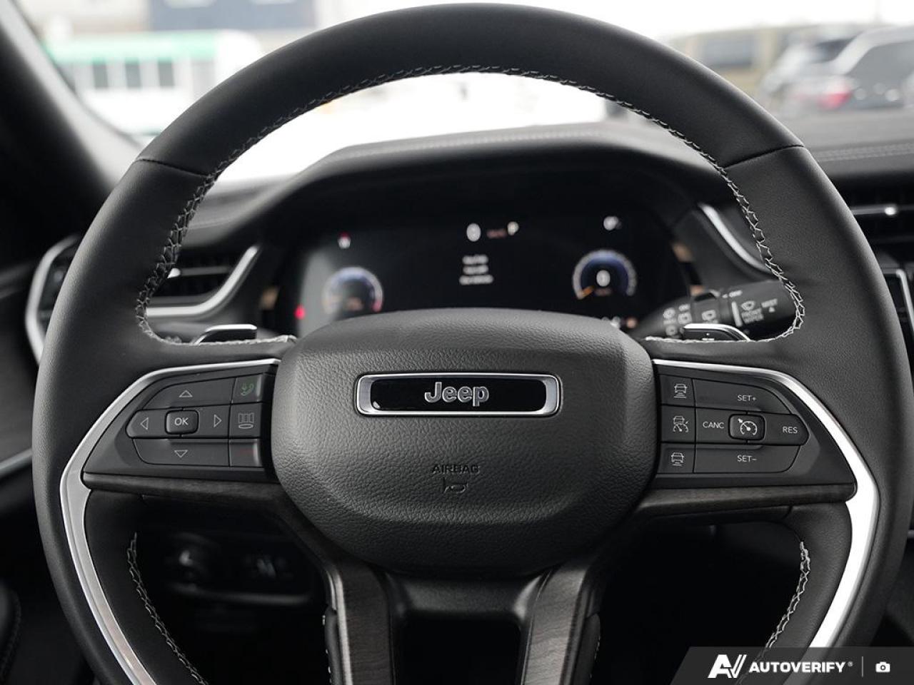 2025 Jeep Grand Cherokee Limited 4dr 4x4 Photo