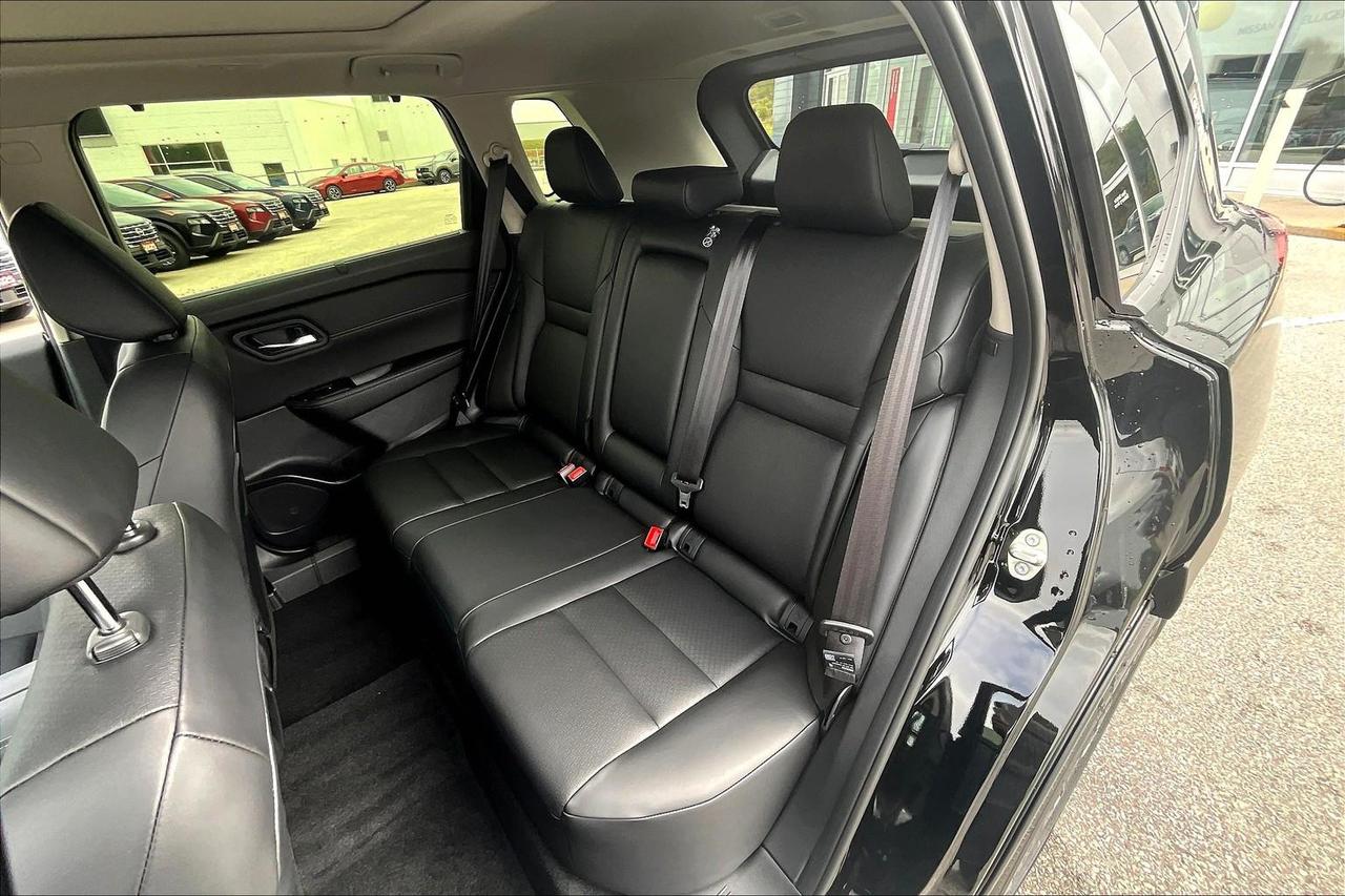 2026 Nissan Rogue SV Moonroof 4dr All-Wheel Drive Sport Utility Photo
