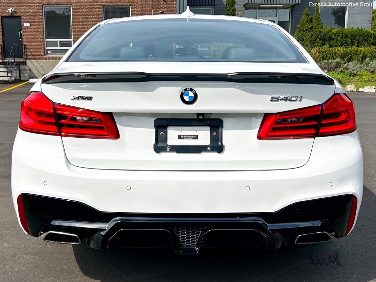 2018 BMW 5 Series 540i xDrive Sedan Photo