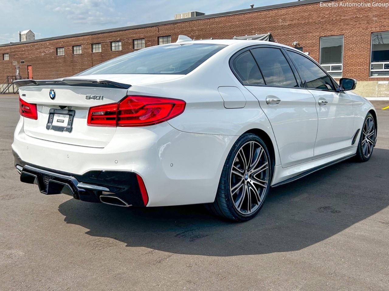 2018 BMW 5 Series 540i xDrive Sedan Photo