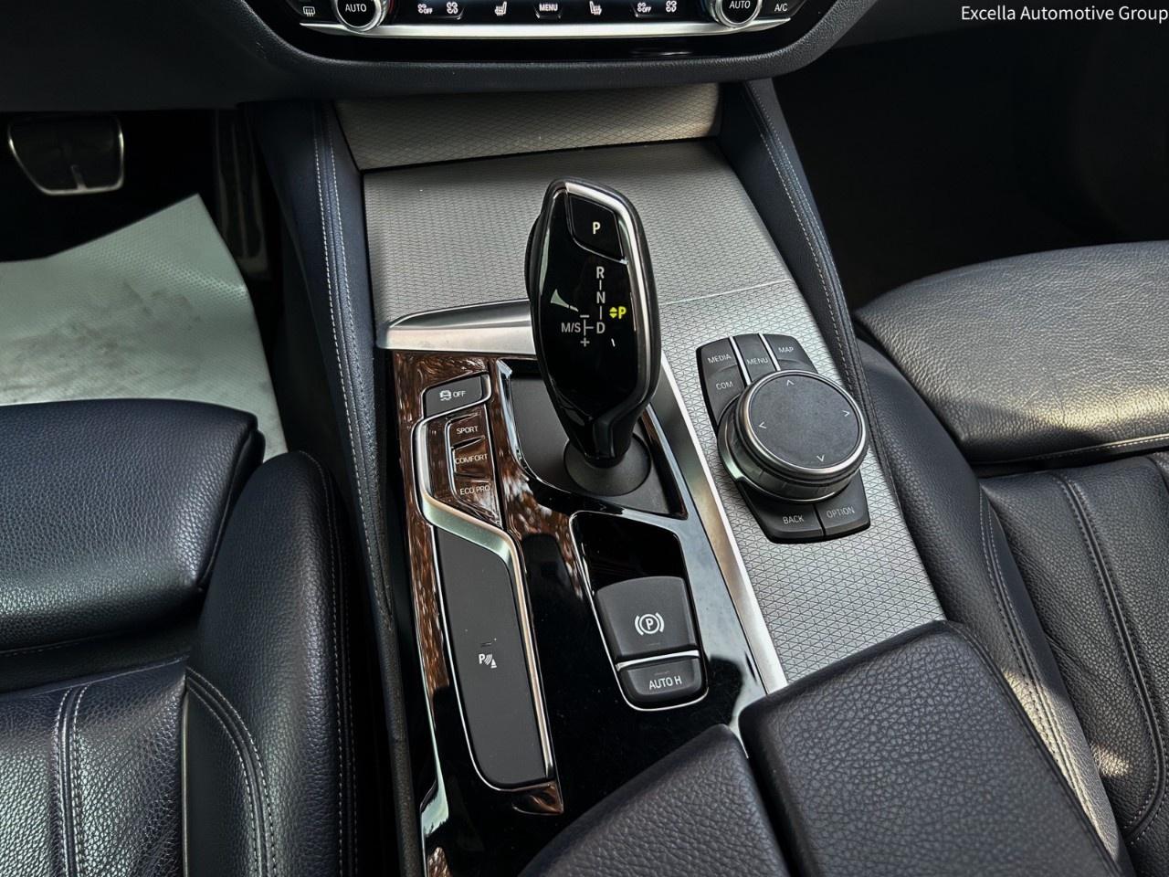 2018 BMW 5 Series 540i xDrive Sedan Photo