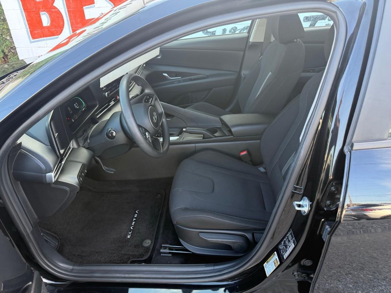 2024 Hyundai Elantra  Photo